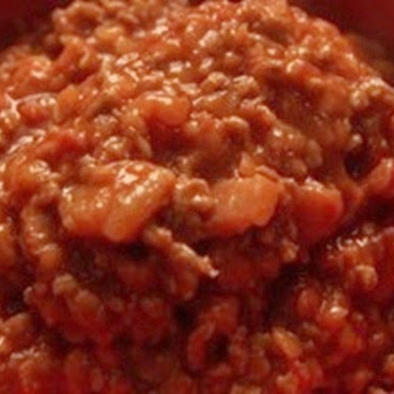 Ragù alla bolognese, uno dei grandi classici tra i sughi all'italiana.