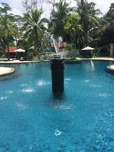 Pool Fountain Aryaduta