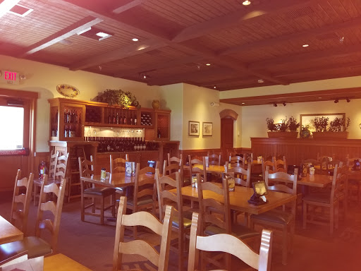 Italian Restaurant «Olive Garden», reviews and photos, 1498 W. O. Ezell Boulevard, Spartanburg, SC 29301, USA