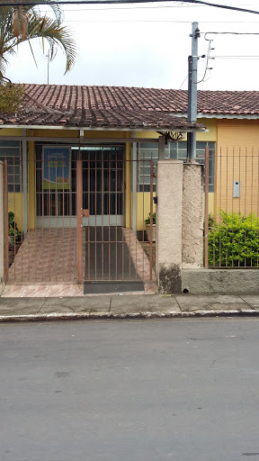 Escola Municipal Leonel Filho, R. Gov. Valadares, 182-258, São Gonçalo do Sapucaí - MG, 37490-000, Brasil, Escola, estado Minas Gerais