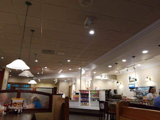 Family Restaurant «Bob Evans», reviews and photos, 10443 White Granite Dr, Oakton, VA 22124, USA