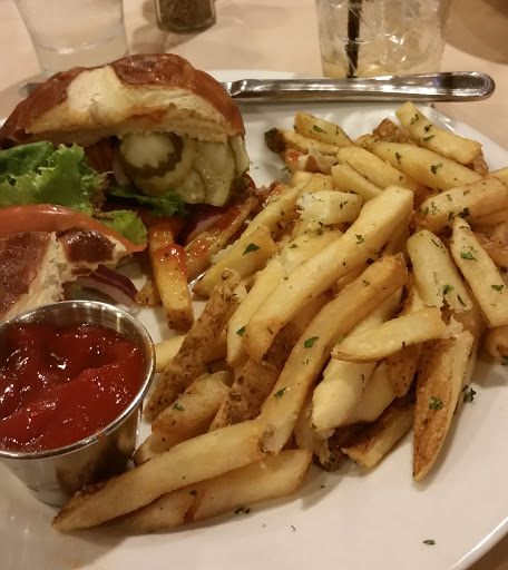 American Restaurant «Birch River Grill-An American Kitchen», reviews and photos, 75 W Algonquin Rd, Arlington Heights, IL 60005, USA
