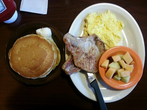 Breakfast Restaurant «Village Inn», reviews and photos, 2300 University Ave, West Des Moines, IA 50266, USA