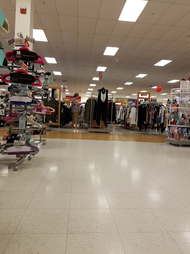 Department Store «T.J. Maxx», reviews and photos, 411 Mariner Way, Biddeford, ME 04005, USA