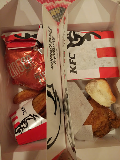 Fast Food Restaurant «KFC», reviews and photos, 24541 Trabuco Rd, Lake Forest, CA 92630, USA