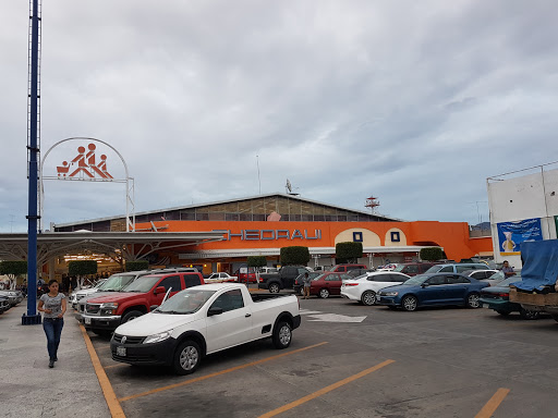 Tiendas Chedraui Tehuacán, Avenida Independencia Oriente s/n esq. 7 Norte, Centro de la Ciudad, 75700 Tehuacán, Pue., México, Supermercados o tiendas de ultramarinos | PUE