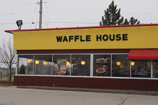 Breakfast Restaurant «Waffle House», reviews and photos, 301 Little Hills Expy, St Charles, MO 63301, USA