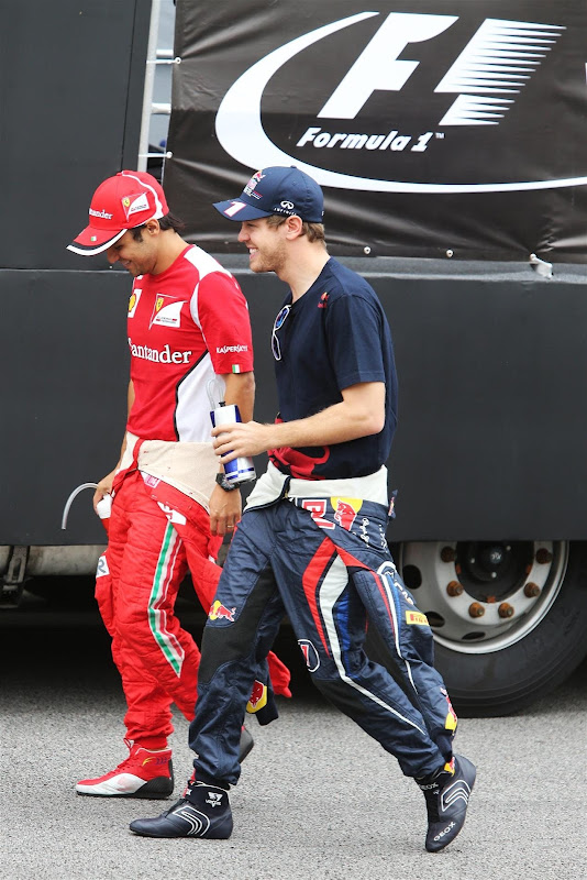 Фелипе Масса и Себастьян Феттель на параде пилотов Гран-при Бразилии 2012