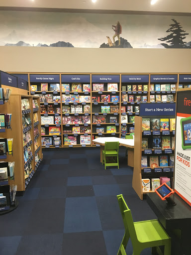 Book Store «Amazon Books», reviews and photos, 9585 SW Washington Square Rd, Portland, OR 97223, USA