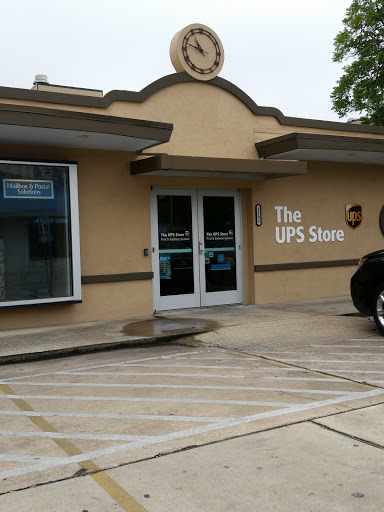 Shipping and Mailing Service «The UPS Store of 34th Street», reviews and photos, 1101 W 34th St, Austin, TX 78705, USA