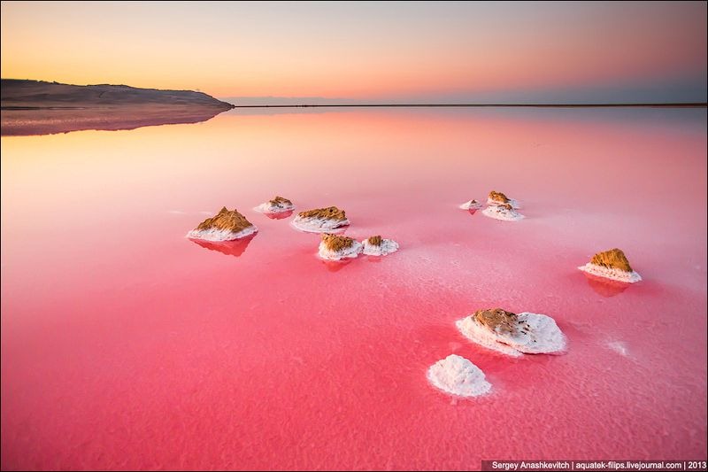 Hồ nước mặn có màu đỏ như máu Koyashskoye-salt-lake-3%25255B6%25255D