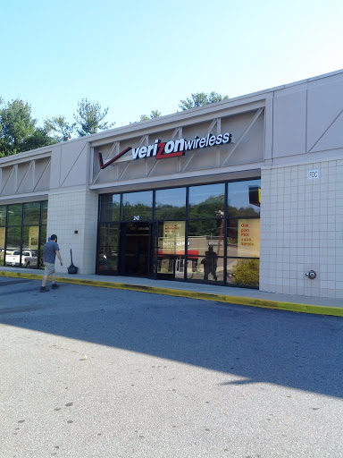 Cell Phone Store «Verizon», reviews and photos, 242 Tunnel Rd, Asheville, NC 28805, USA