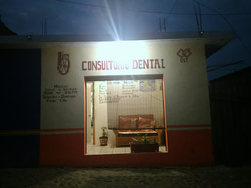 Polident Consultorio Dental, Calle Albino Ortega 16-18, Santo Domingo, 62520 Tepoztlán, Mor., México, Dentista | MOR