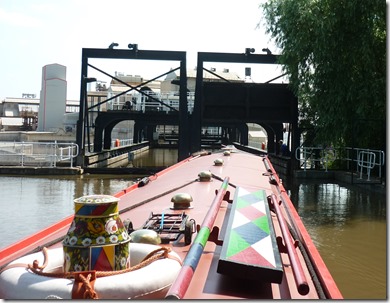 10 approaching boat lift caisson