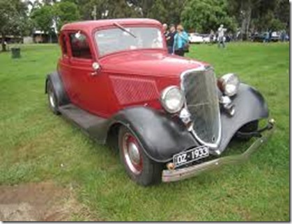 1933_Ford_Model_B_5_window_Coupe