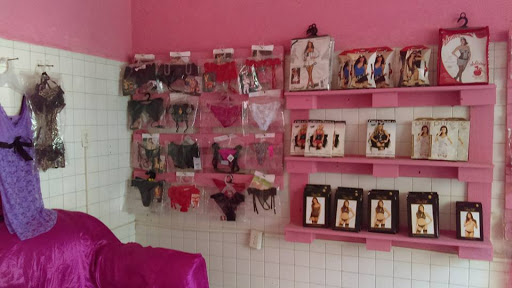 Sexy Shop Luxuria, 93400, J Ortiz de Domínguez 628, Barrio del Zapote, Papantla de Olarte, Ver., México, Tienda de lencería | VER