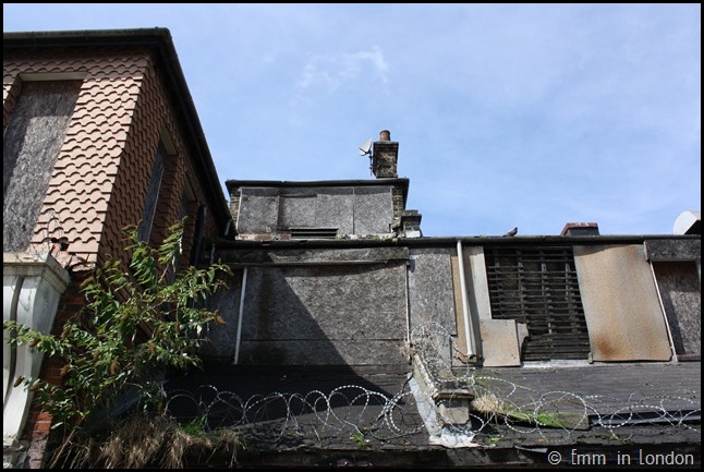 Derelict London Silvertown - Roof of Tate Institute