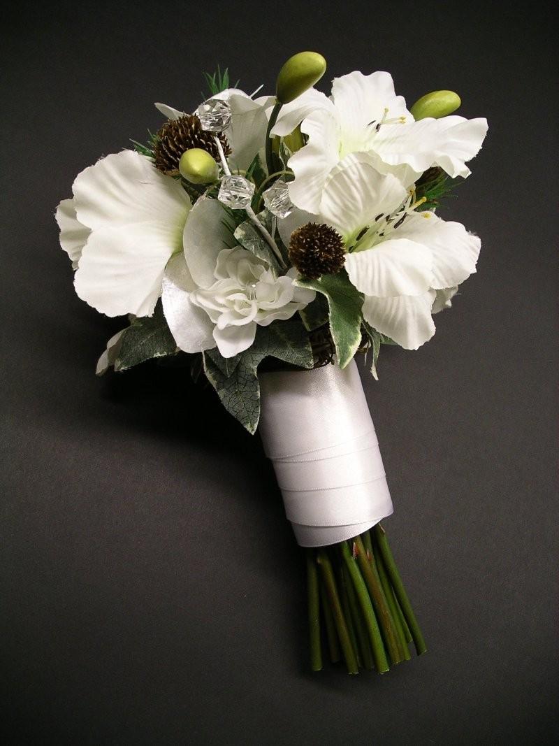 Winter Creamy White Gladiolus