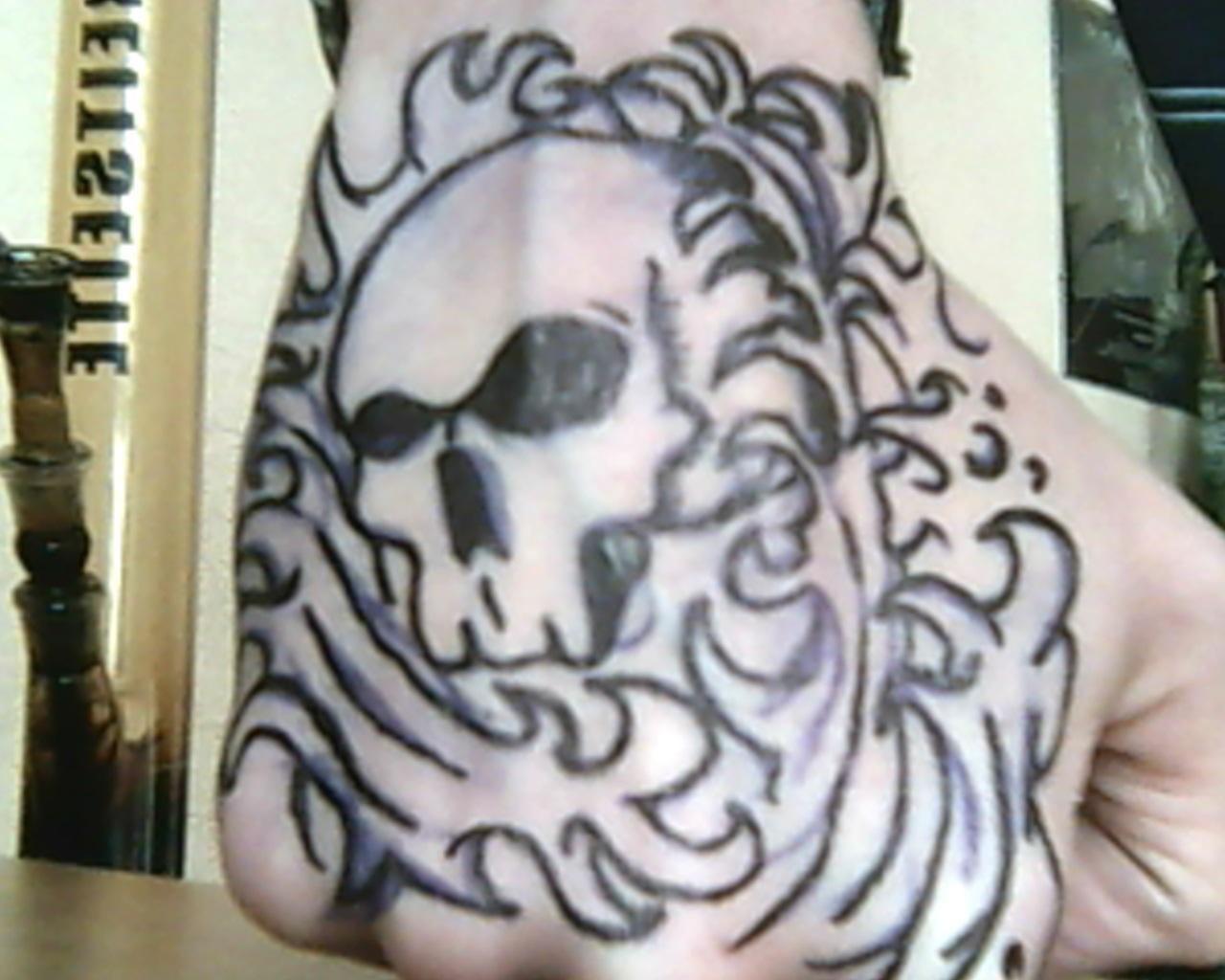 hand tattoo Wave skull 1.0 by