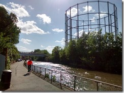 Gas holder