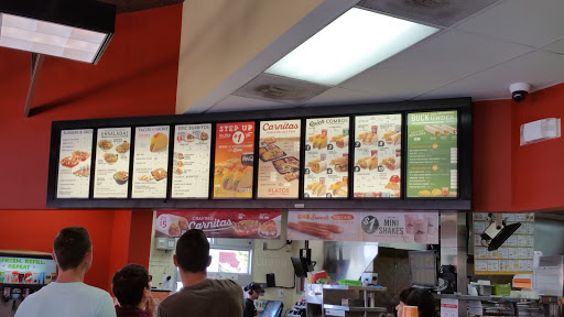Fast Food Restaurant «Del Taco», reviews and photos, 28082 The Old Rd, Valencia, CA 91355, USA