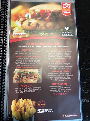 Hamburger Restaurant «Red Robin Gourmet Burgers», reviews and photos, 1073 Annapolis Mall Rd, Annapolis, MD 21401, USA