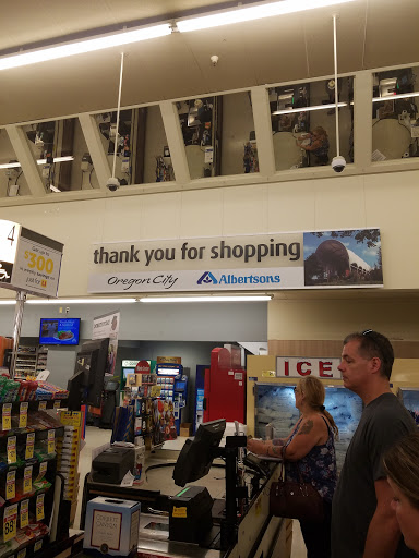 Grocery Store «Albertsons», reviews and photos, 19007 S Beavercreek Rd, Oregon City, OR 97045, USA