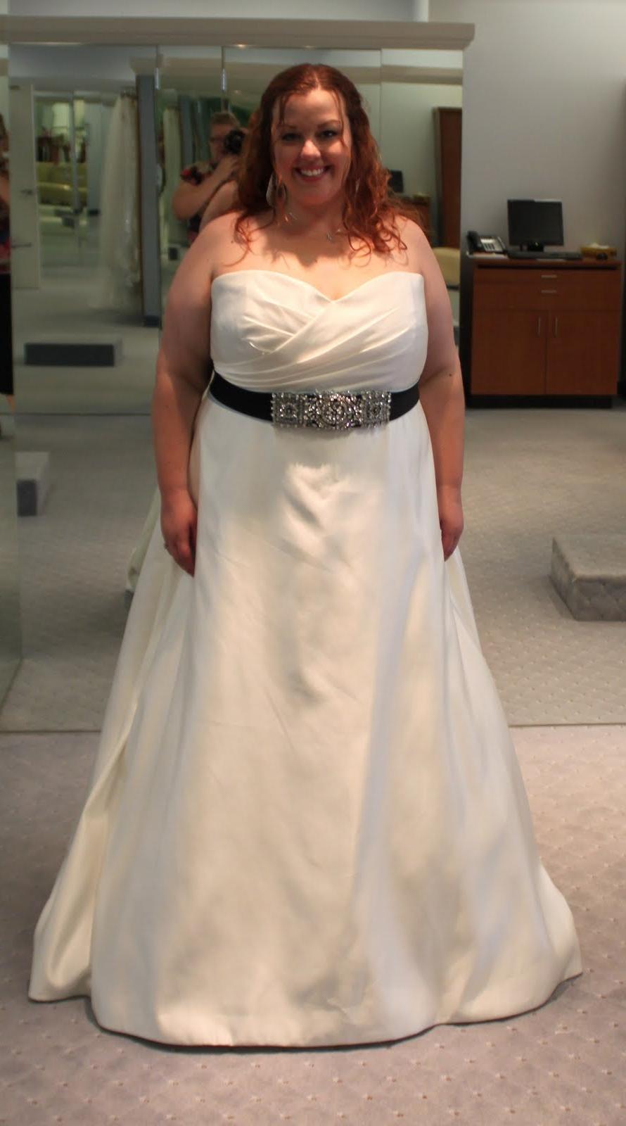 Yes, THE Dress! : wedding san