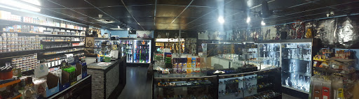 Tobacco Shop «Smokin Spades Premier Smoke and Vapor Shop», reviews and photos, 11180 W Flagler St #7, Miami, FL 33174, USA