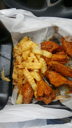 Restaurant «Wings Around the Clock», reviews and photos, 801 20th St S, Birmingham, AL 35205, USA