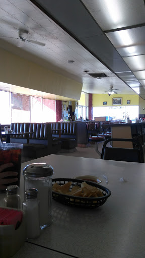 American Restaurant «Old Town Restaurant», reviews and photos, 1155 S Valley Dr, Las Cruces, NM 88005, USA