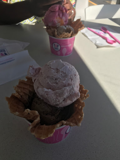 Ice Cream Shop «Baskin-Robbins», reviews and photos, 3064 Ross Clark Cir, Dothan, AL 36301, USA