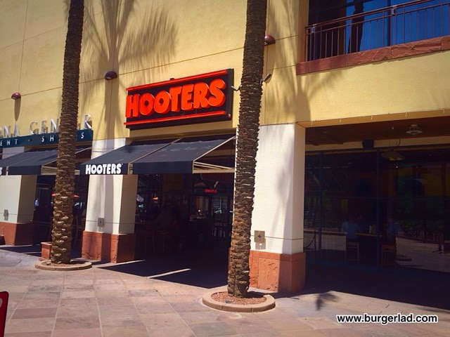 Hooters Baja Burger