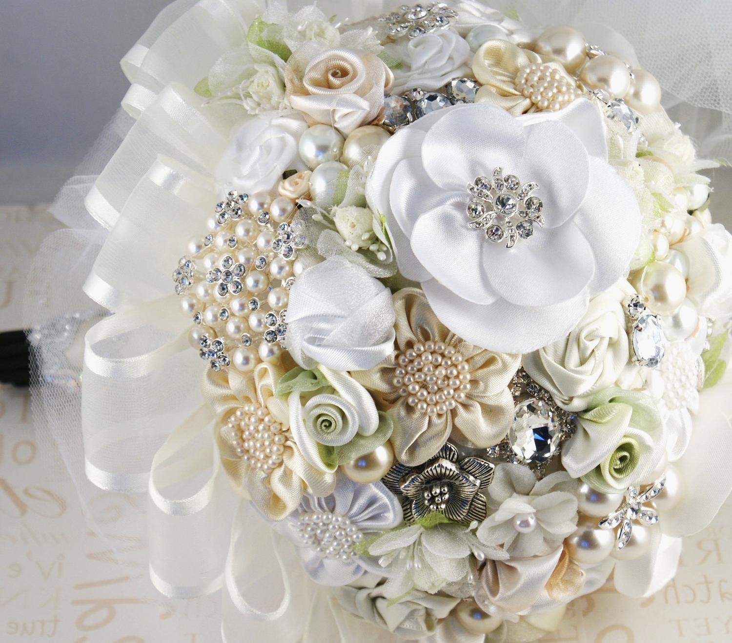 Bridal Brooch Bouquet Ivory,