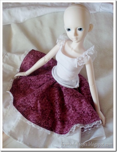 Bjd posing in lace top and skirt