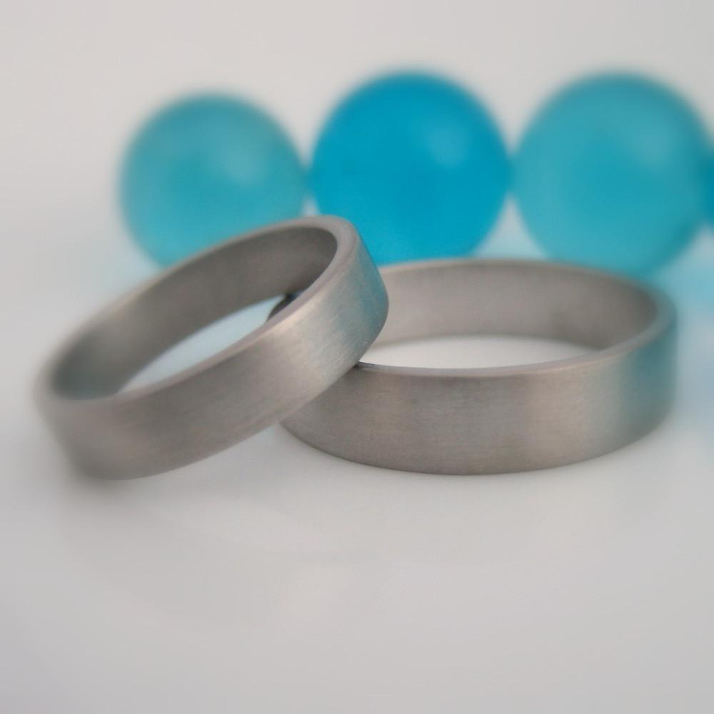 Set of 2 Wedding Rings