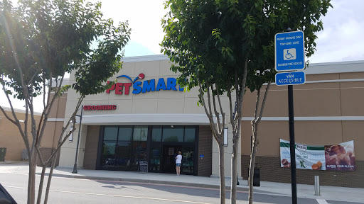 Pet Supply Store «PetSmart», reviews and photos, 5080 Riverside Dr #601, Macon, GA 31210, USA