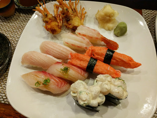 Sushi Restaurant «Sushi Castle Japanese Fusion», reviews and photos, 729 Barranca Drive, Castle Rock, CO 80104, USA