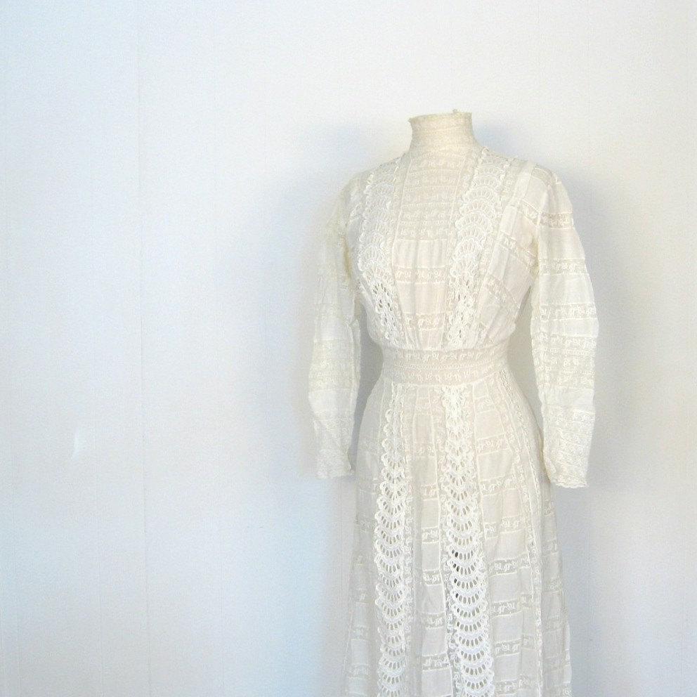 Antique Wedding Dress   1800s