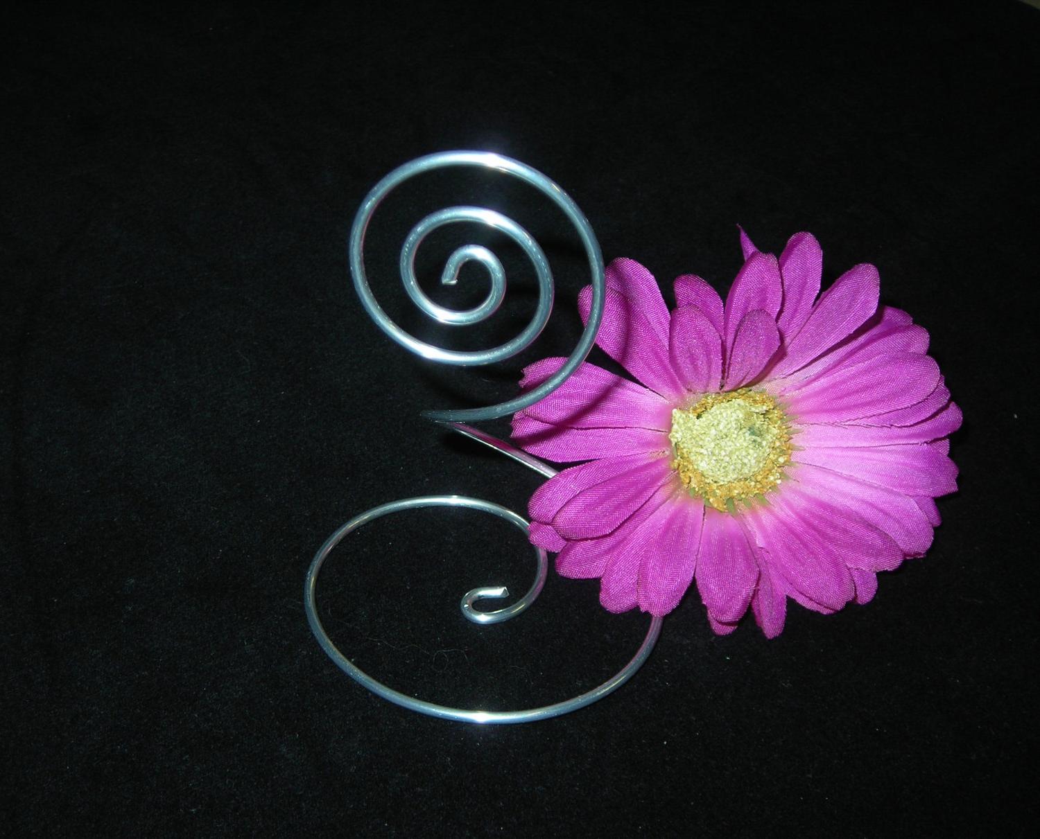 50 Spiral Swirl Wire Wedding Card Holder Whimsical and Elegant Escort