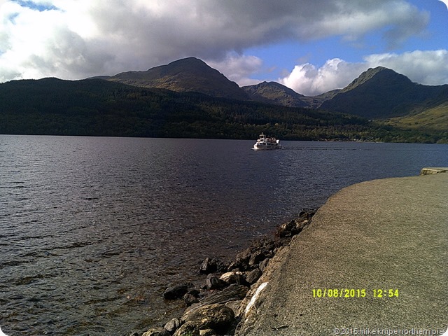 didnt take any decent pics on ben uird, so here's one of loch lomond. Nice eh? aberfoyle 022