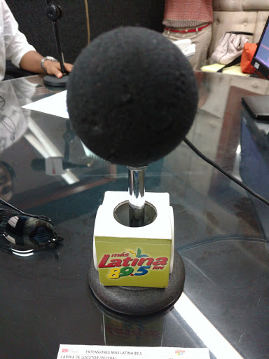 Más Latina 89.5 FM, Calle 3 Oriente 220, Centro, 94470 Fortín de las Flores, Ver., México, Emisora de radio | VER