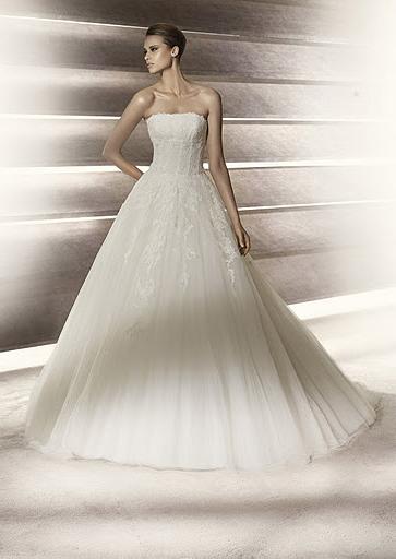 2011 Pronovias bridal