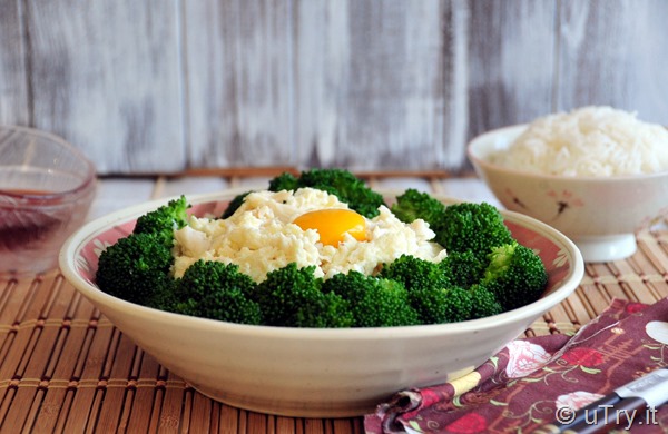 Check out how to make this popular ShangHai Dish: Broccoli with Egg Whites and Crab Meat 賽螃蟹  It's quick and easy.  A healthy dish that your family will love.   http://uTry.it