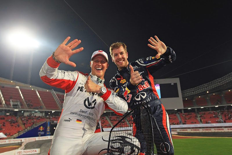 Михаэль Шумахер и Себастьян Феттель одерживают очередную победу на Гонке чемпионов 2012