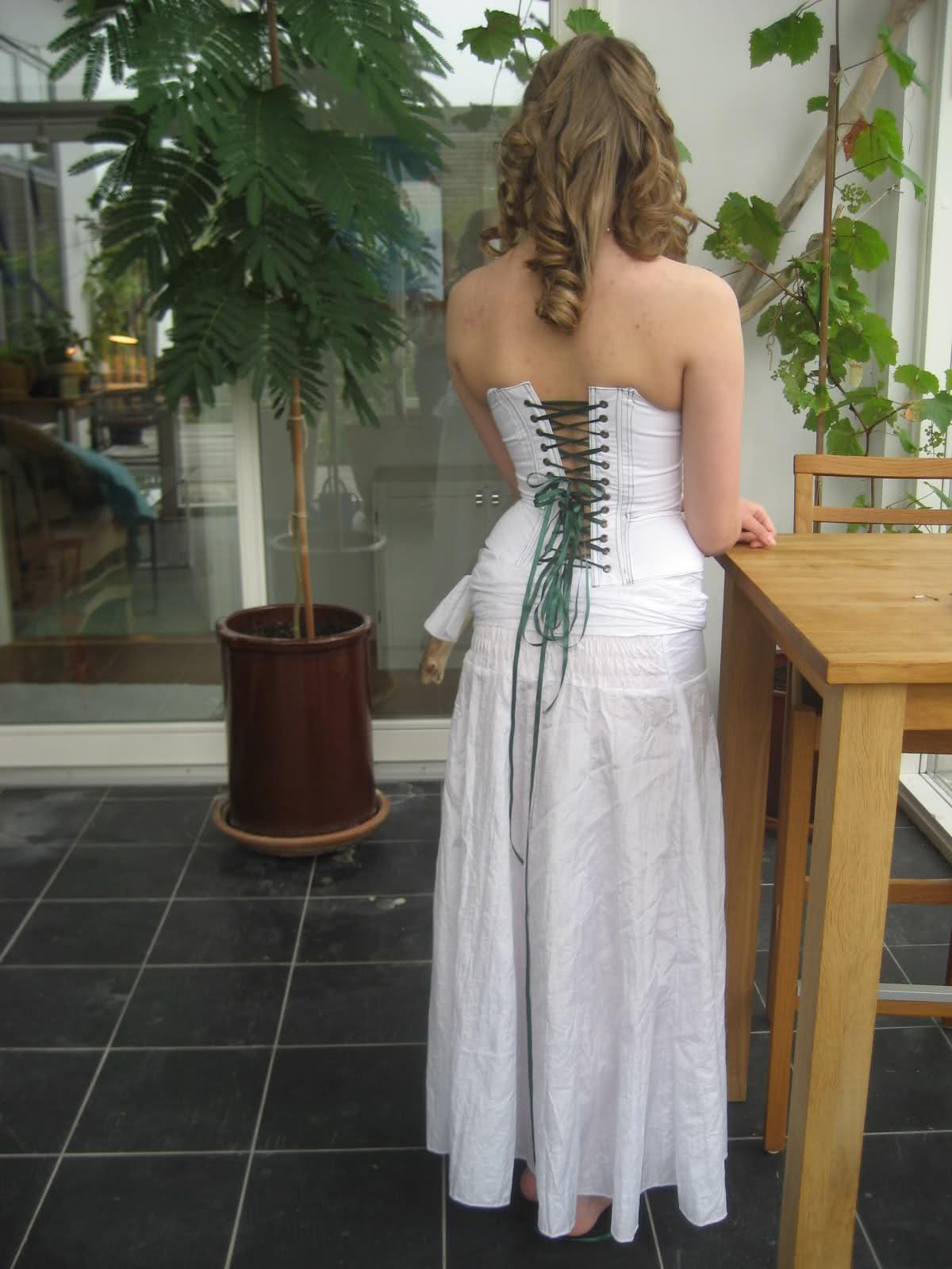 Victorian bustle gown   corset