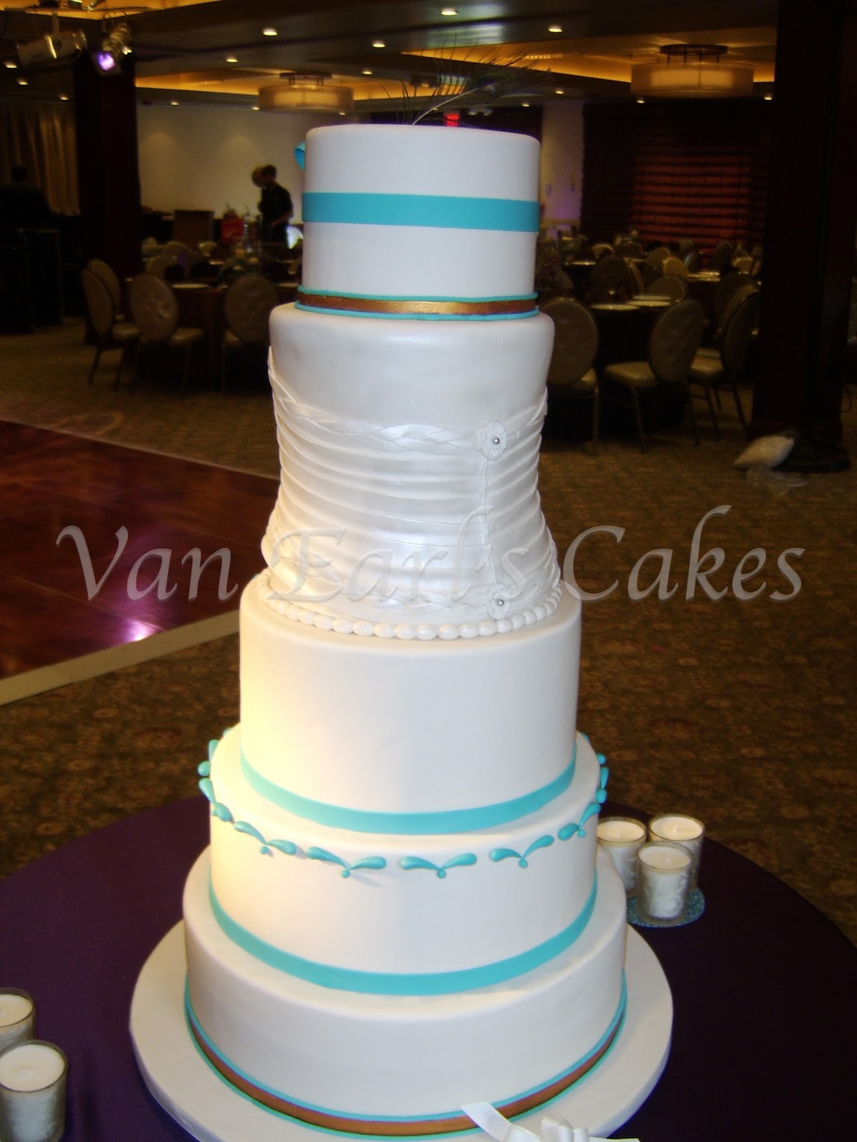 Peacock Theme Wedding Cake