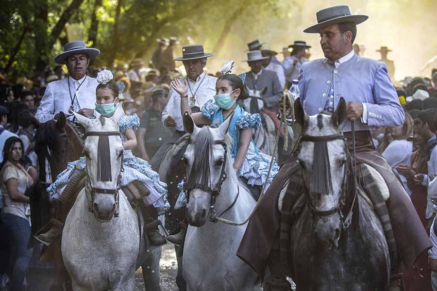 Hermandad del Rocío de Huelva a su paso por La Charca