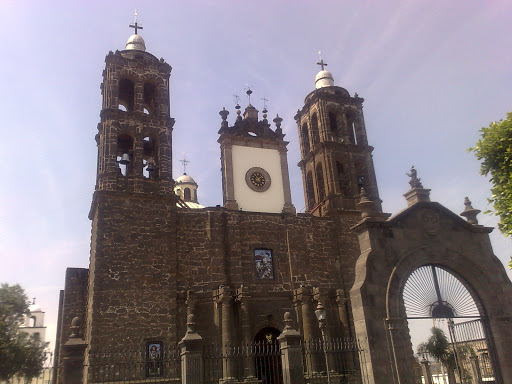 Santuario de Santiago Apóstol, Calle Cuauhtemoc 143, Centro, 38590 Coroneo, Gto., México, Iglesia | GTO