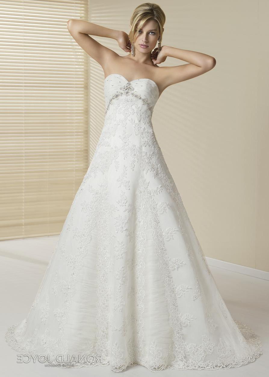 Beautiful lace A-line gown